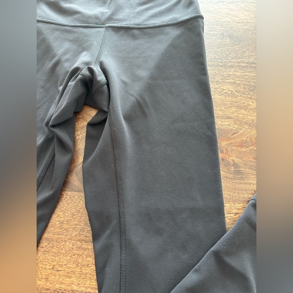 Lululemon Wunder Under Hi-Rise leggings - Picture 5 of 10